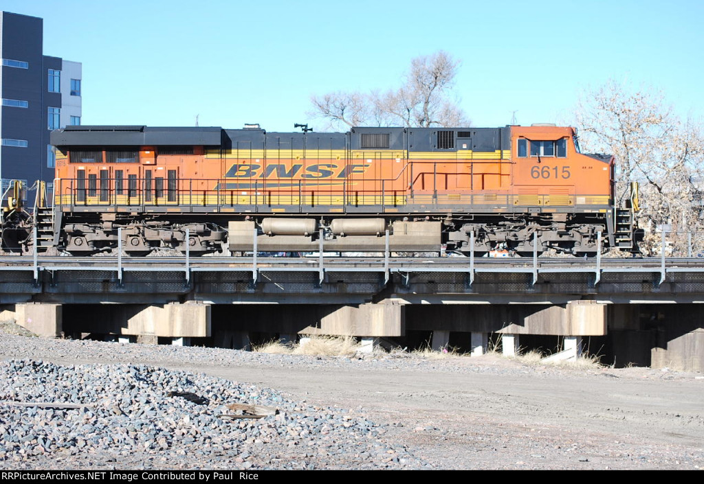BNSF 6615